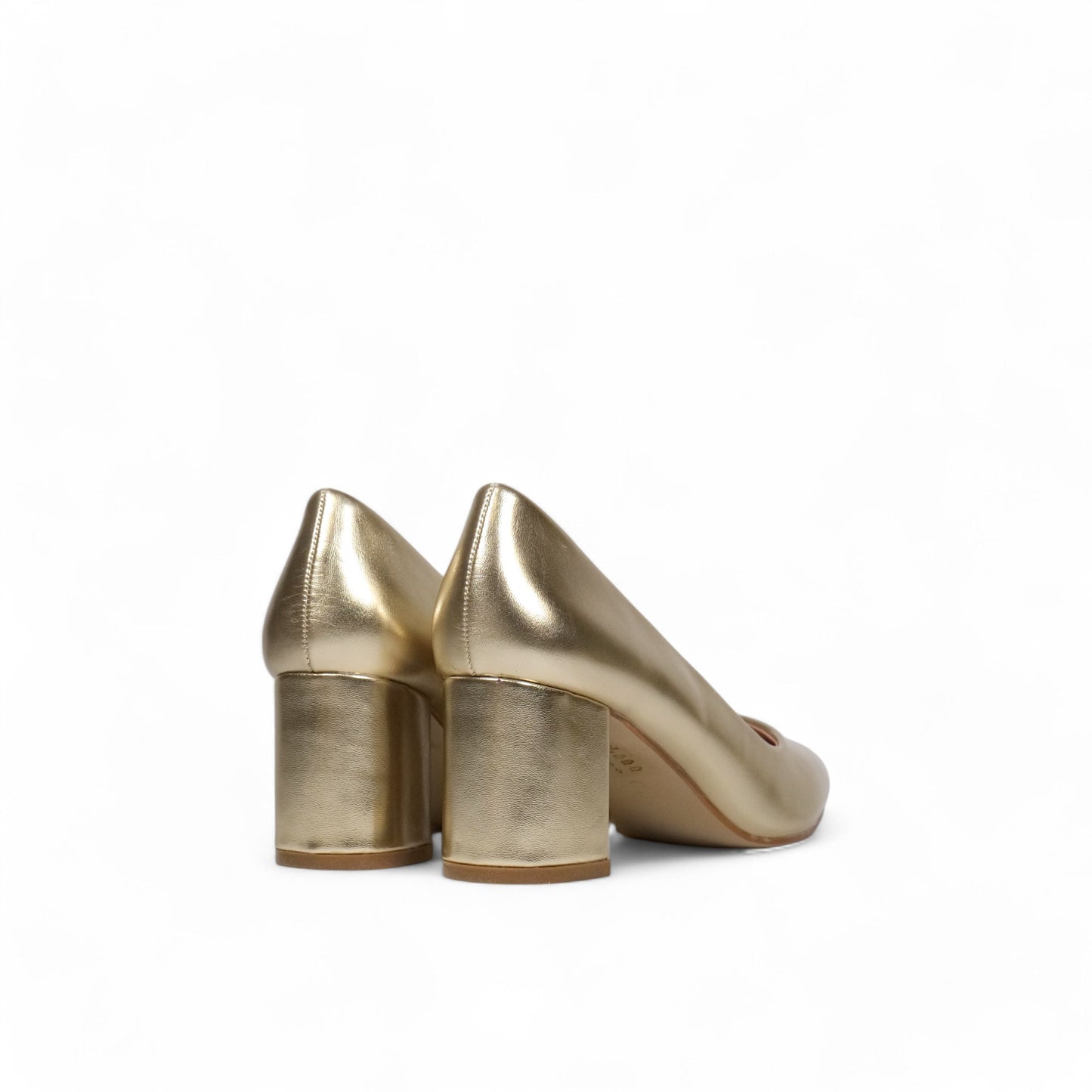 Zapatos de salón con tacón ancho