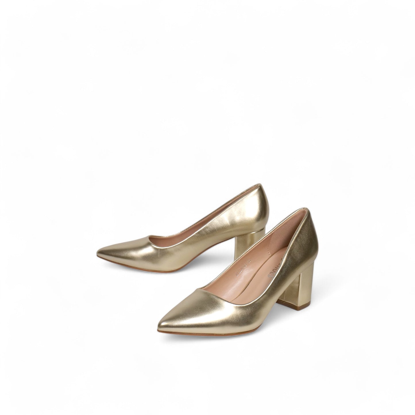 Zapatos de salón con tacón ancho