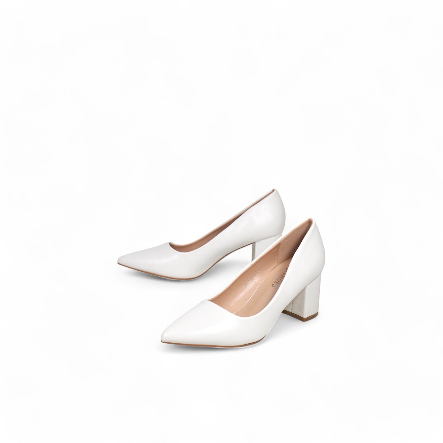 Zapatos de salón con tacón ancho